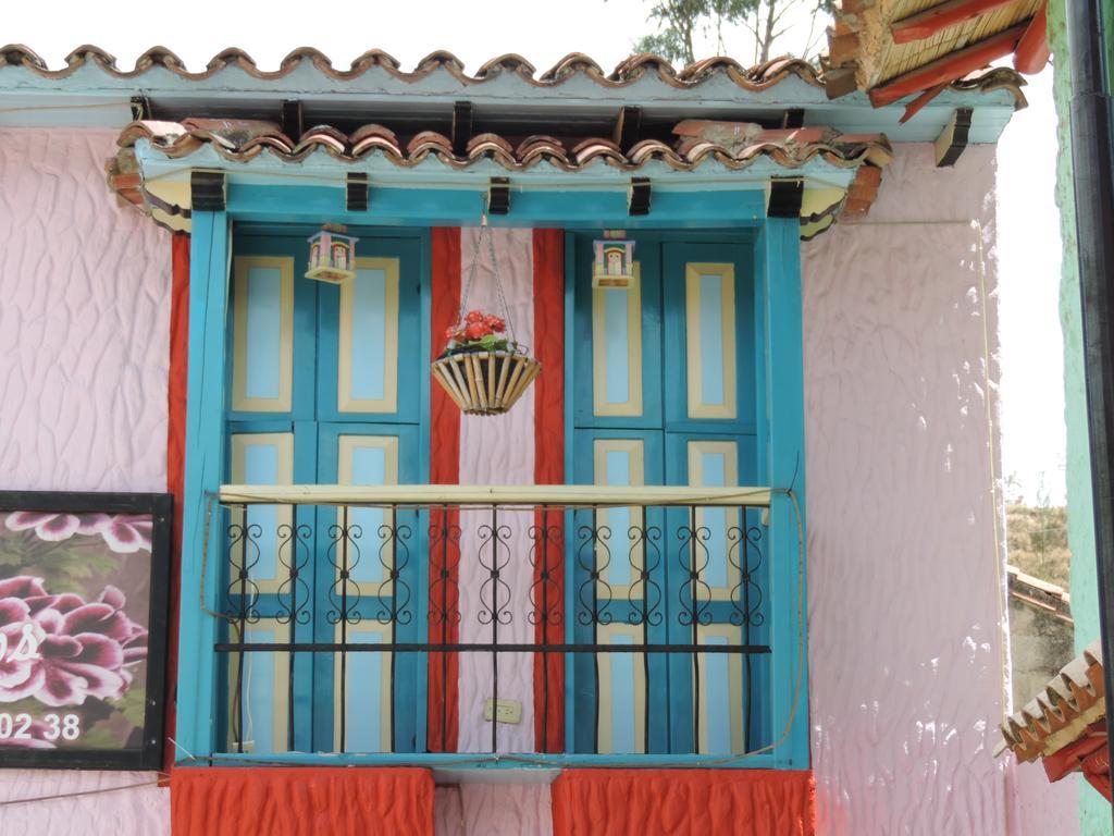 Hotel Los Geranios Duitama Chambre photo