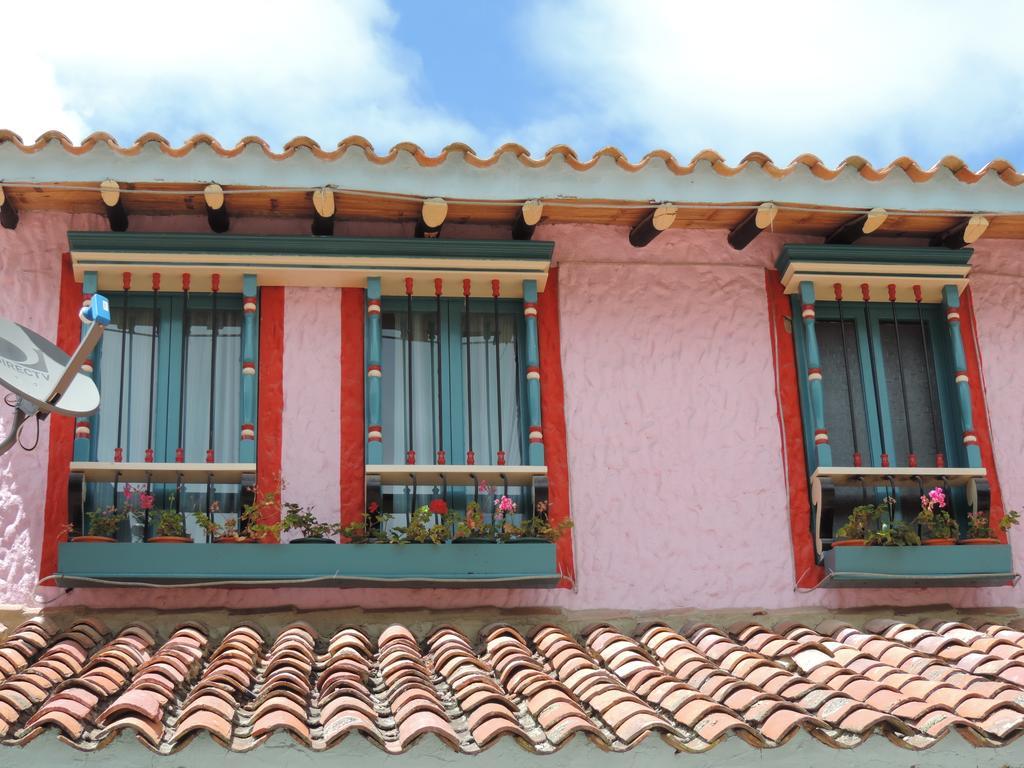 Hotel Los Geranios Duitama Chambre photo