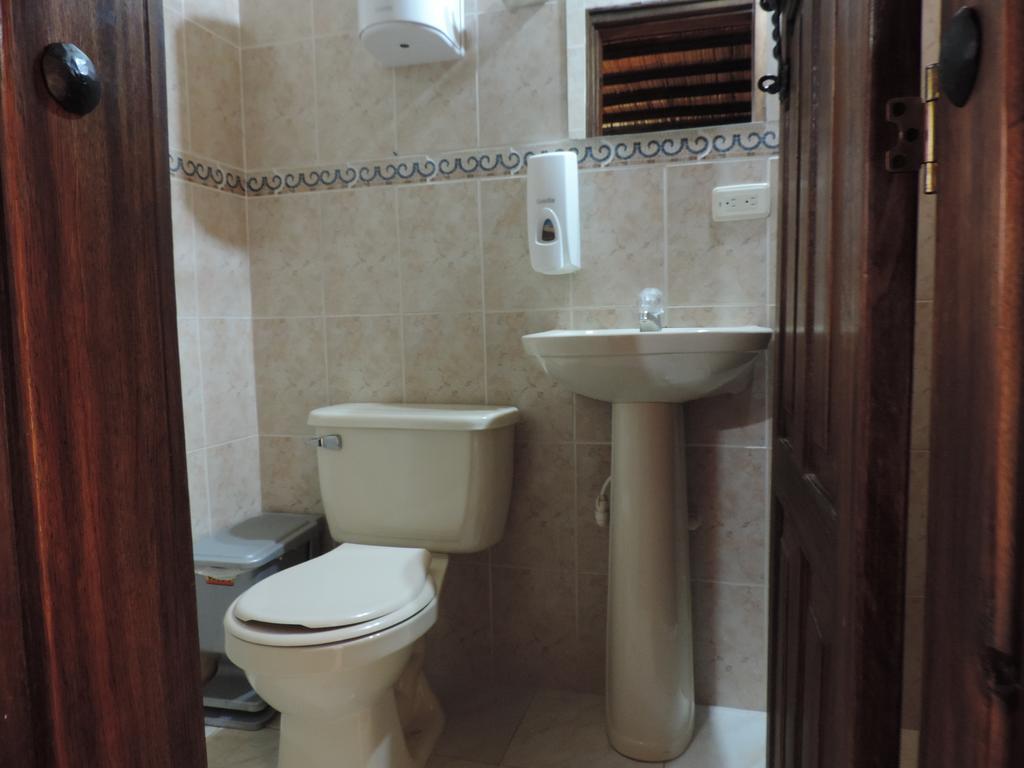 Hotel Los Geranios Duitama Chambre photo