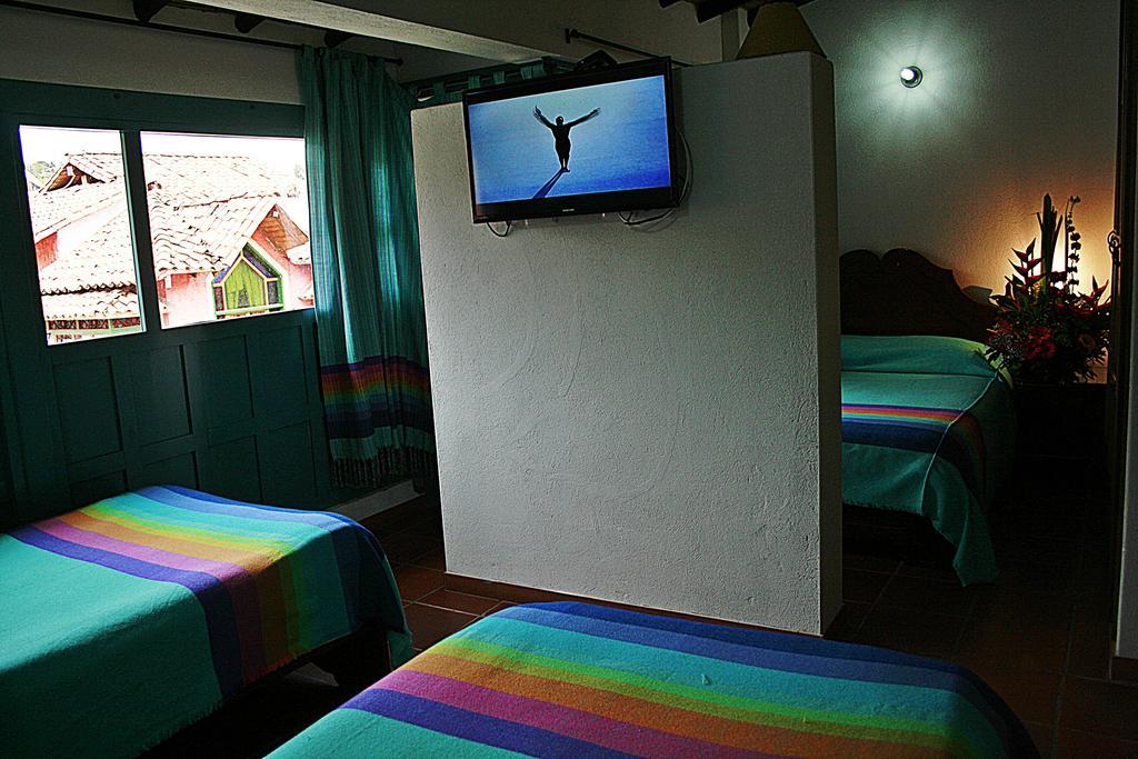 Hotel Los Geranios Duitama Chambre photo
