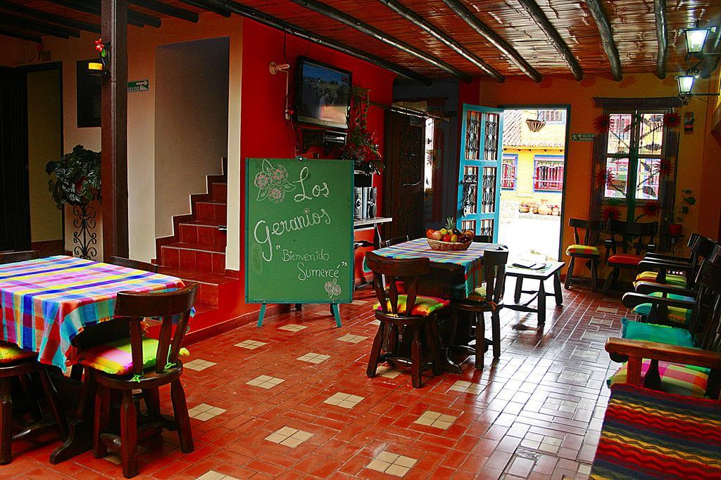 Hotel Los Geranios Duitama Extérieur photo