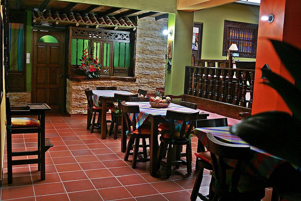 Hotel Los Geranios Duitama Extérieur photo